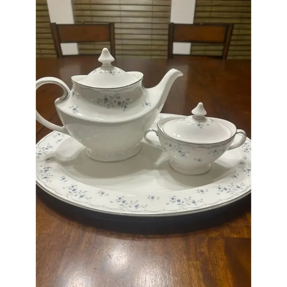 RARE!! Royal Daulton Cotillion VTG Full Tea Serving Set Fine Bone China - Picture 5 of 7
